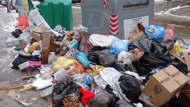 Русе потъна в боклуци!