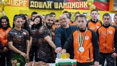 Грандиозно посрещане на щангистите в Русе